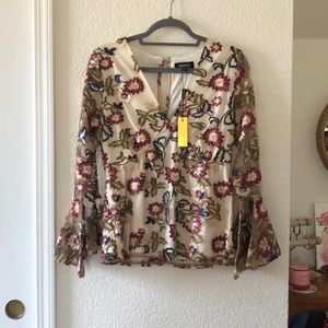NWT Small Alexa Admor floral top